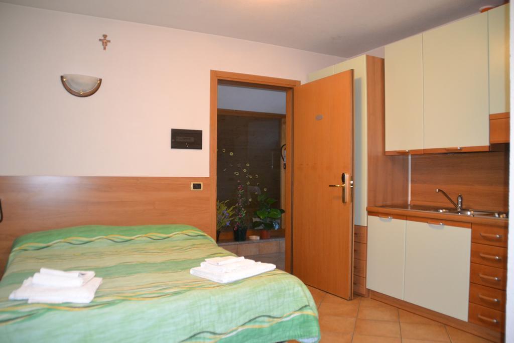 Baita Dei Pini Campodolcino Zimmer foto